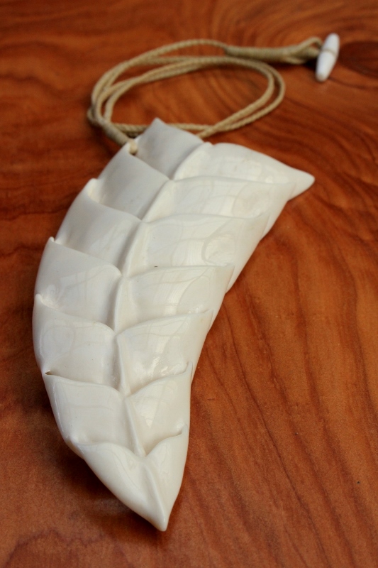 Whale tail carving Tohora pendant necklace bone carving jewellery hand crafted